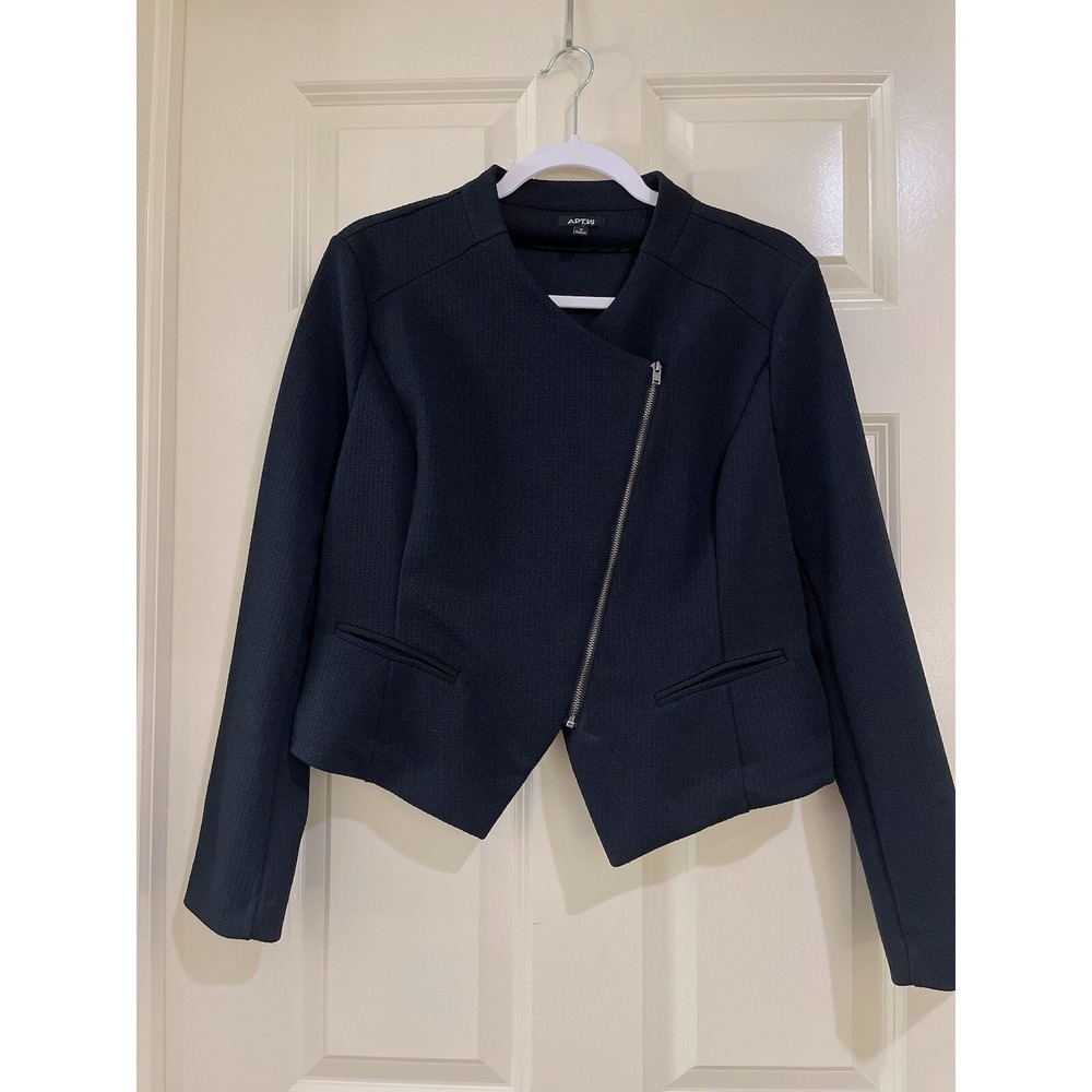 apt. 9 women blazer size M